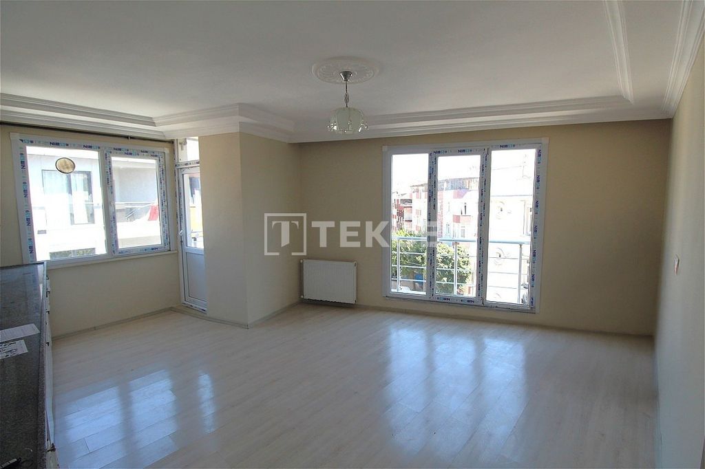 Property photo 3 of 11