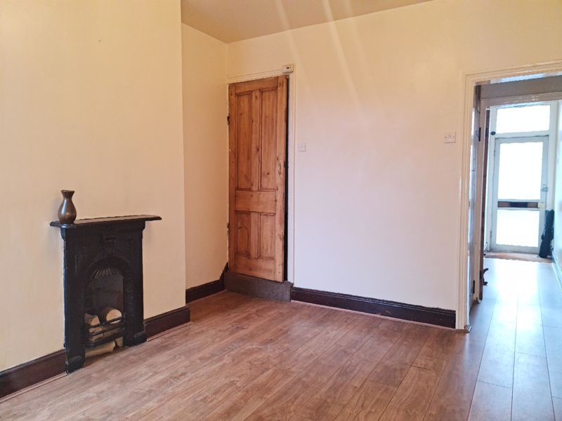Property photo 3 of 14 Photo 18