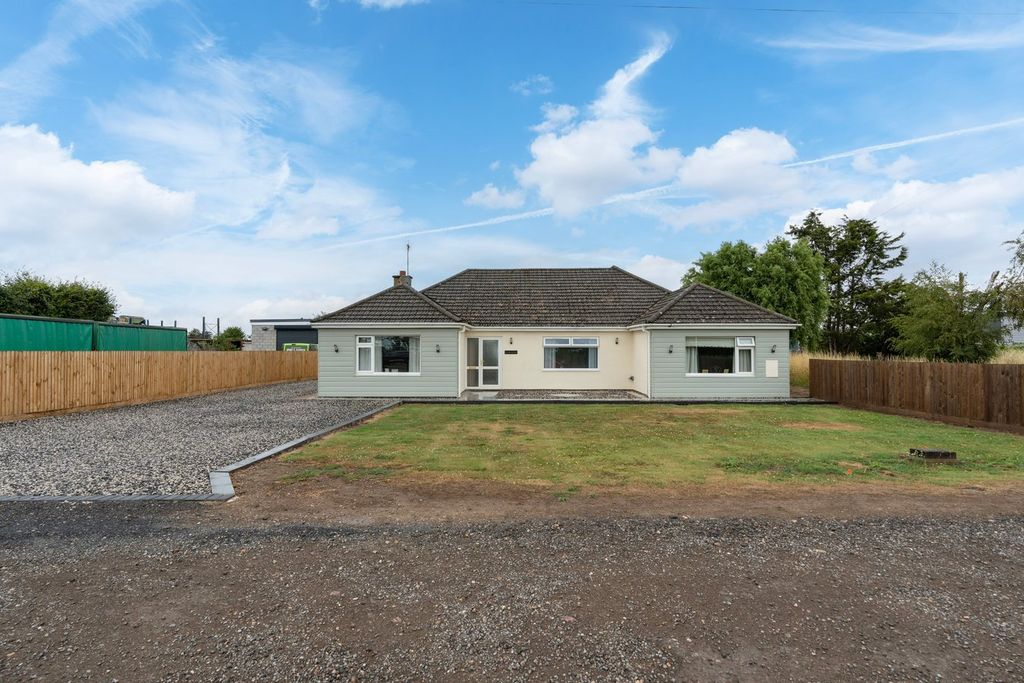 Property photo 2 of 24