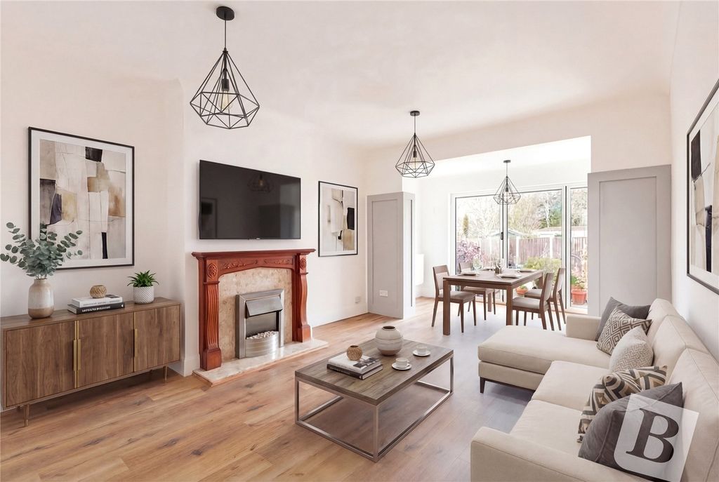 Property photo 2 of 9 Lounge