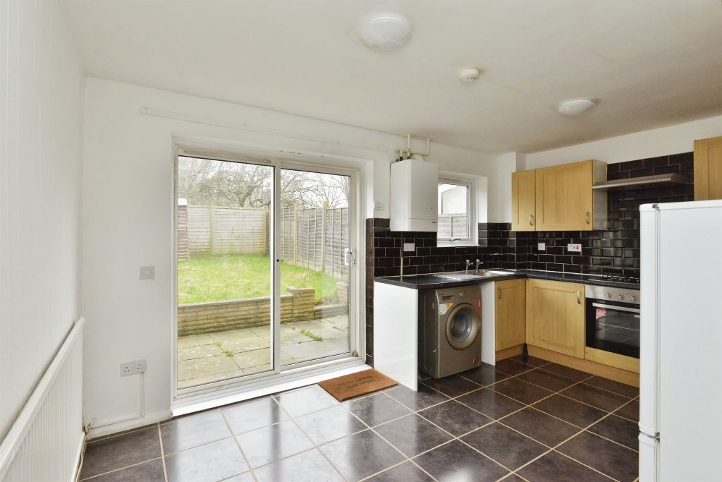 Property photo 3 of 14