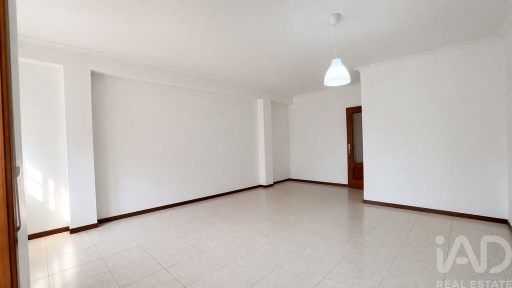 Property photo 2 of 29