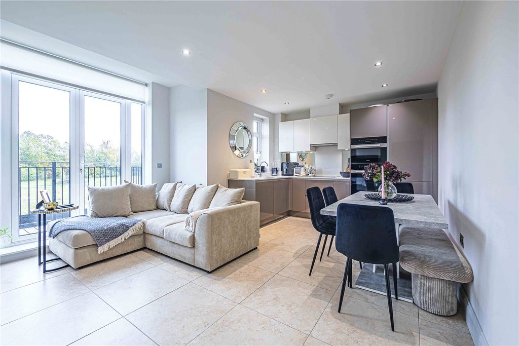 Property photo 3 of 29 Picture No. 13