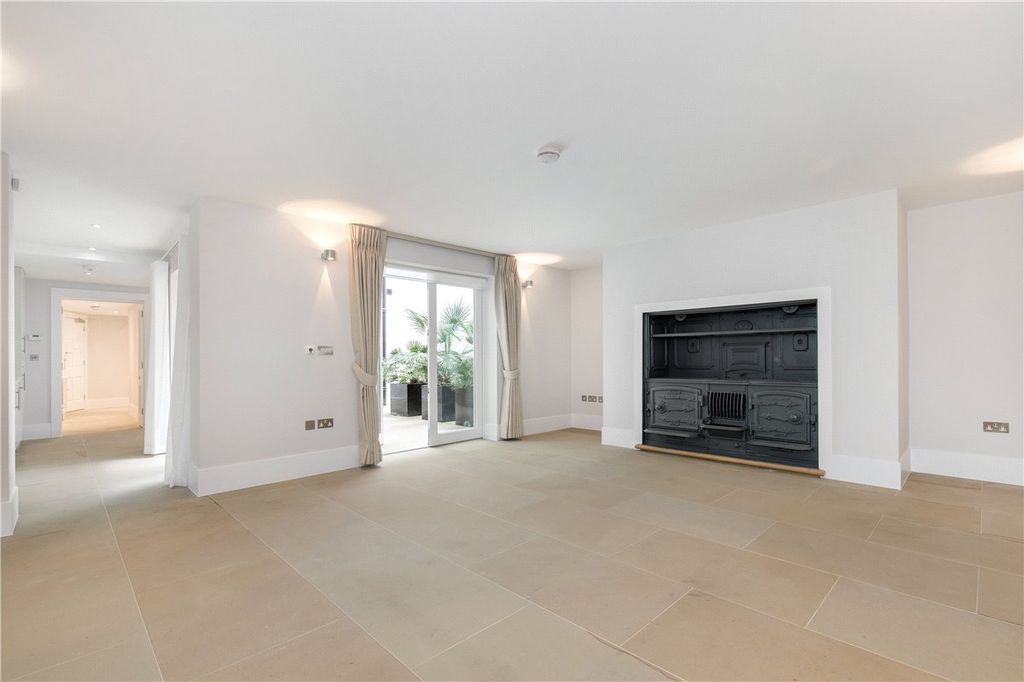 Property photo 1 of 18 Picture No. 28