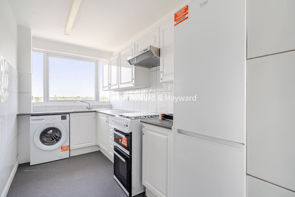 Property photo 2 of 16 Kitchen