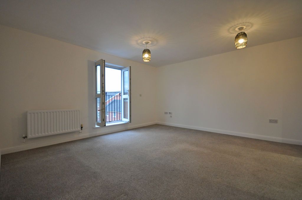 Property photo 3 of 11 Photo 9