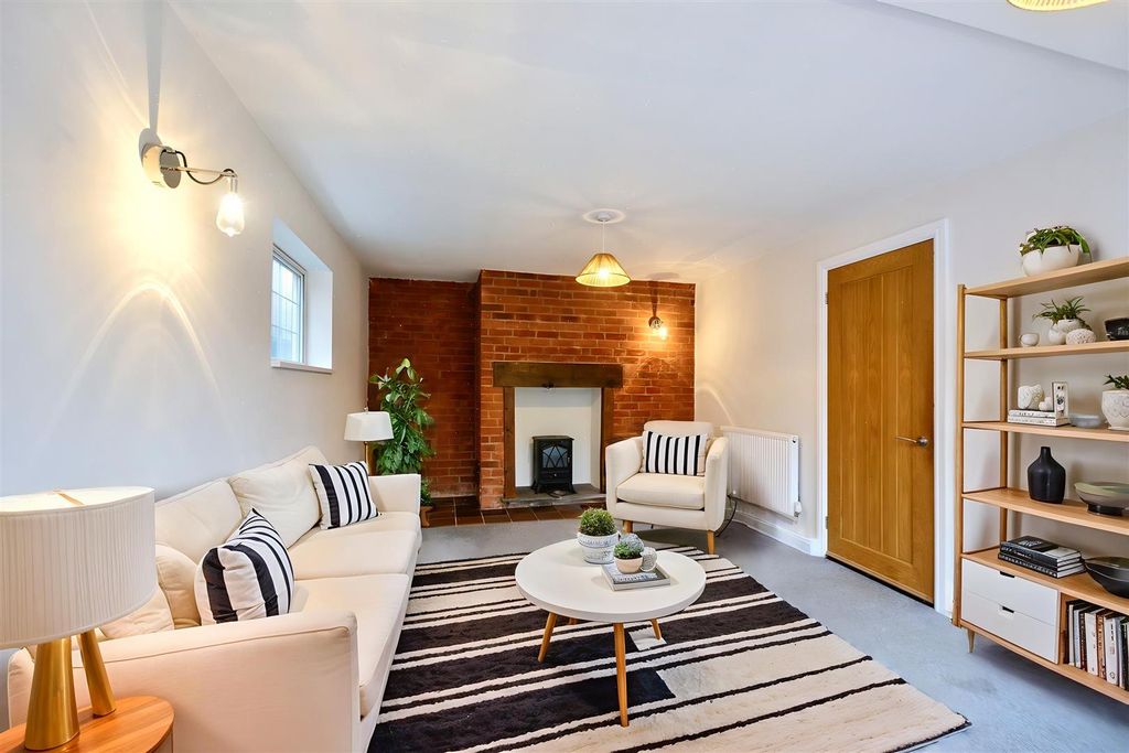 Property photo 3 of 29 Ai Lounge.Jpeg