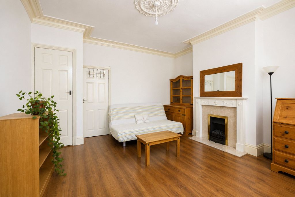 Property photo 3 of 17 Picture No. 08