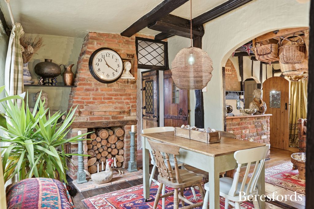 Property photo 3 of 33 Picture No. 23