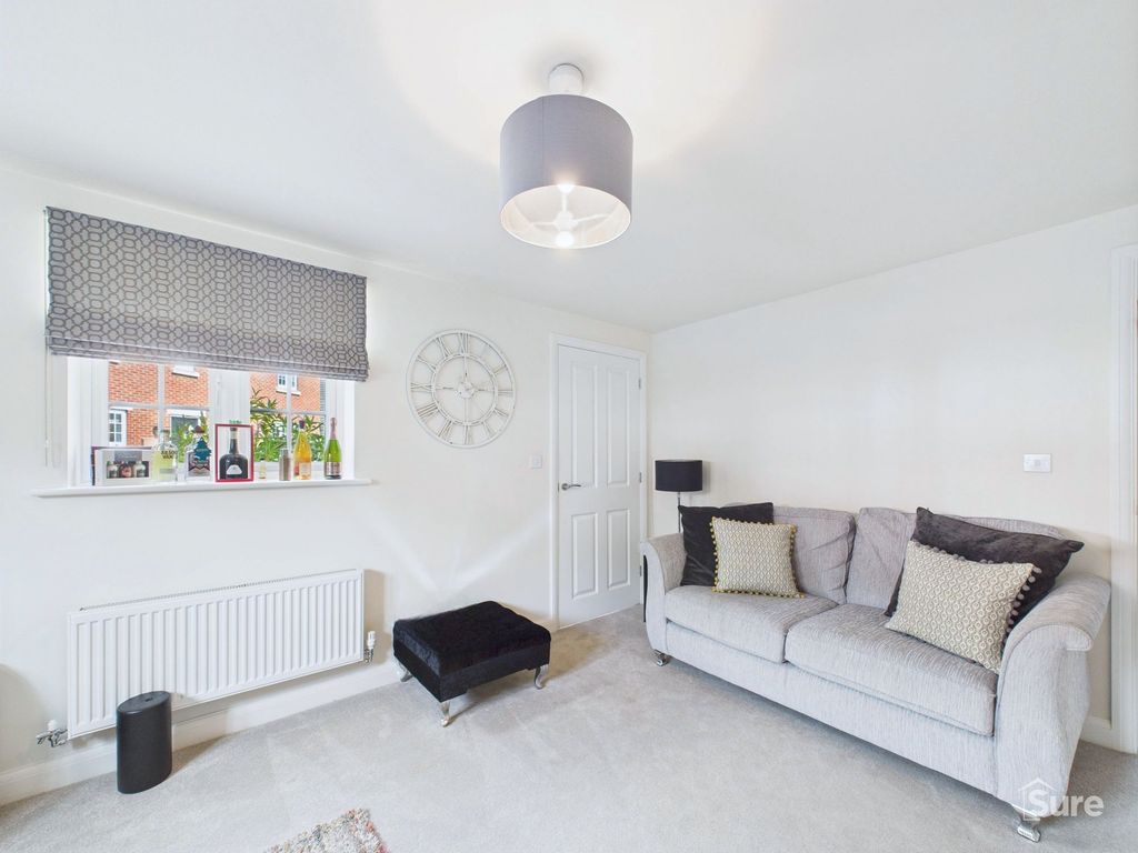 Property photo 3 of 12