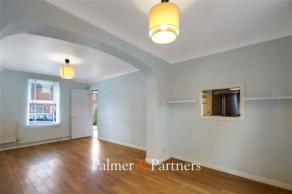 Property photo 3 of 22 Picture No. 09