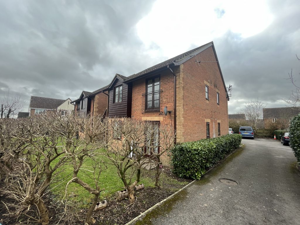 Property photo 2 of 3