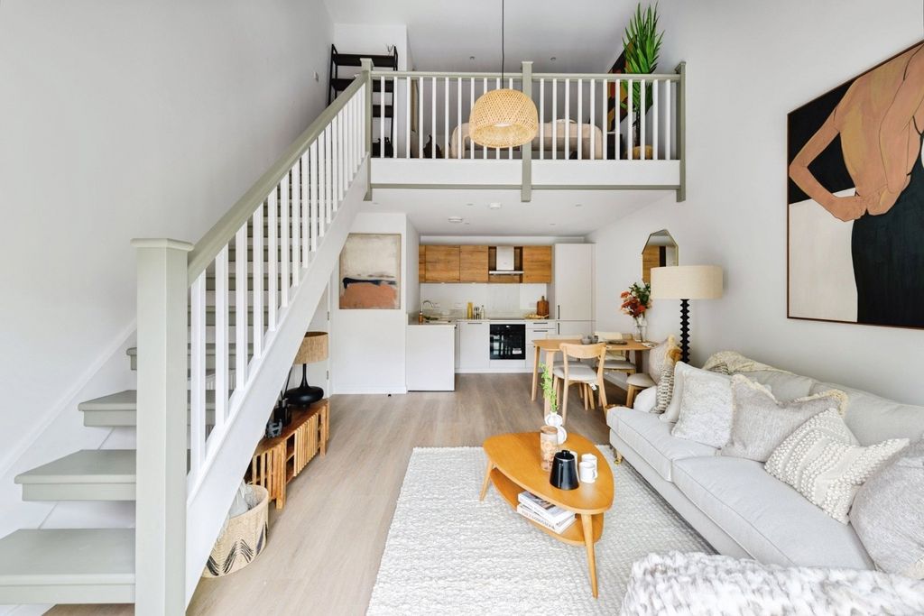 Property photo 2 of 14 Picture No. 16