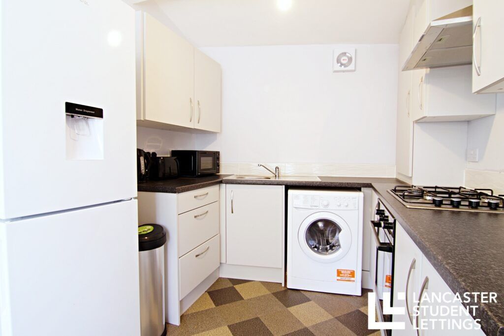 Property photo 3 of 12 Property Photo