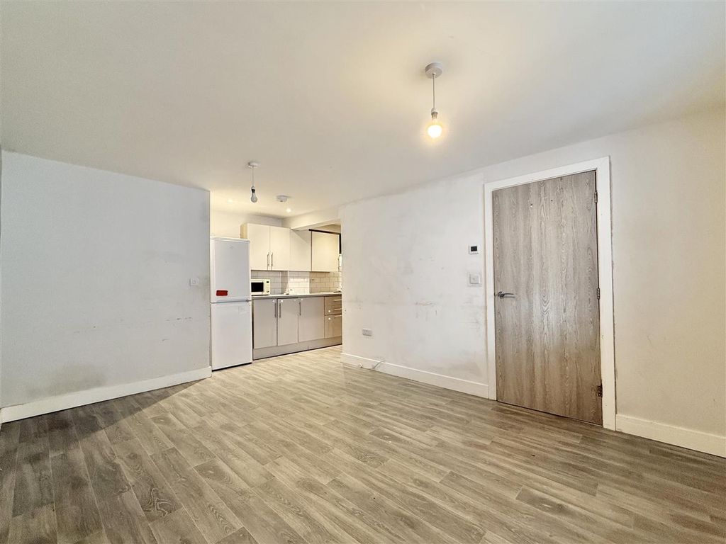 Property photo 2 of 12 Living Room.Jpg