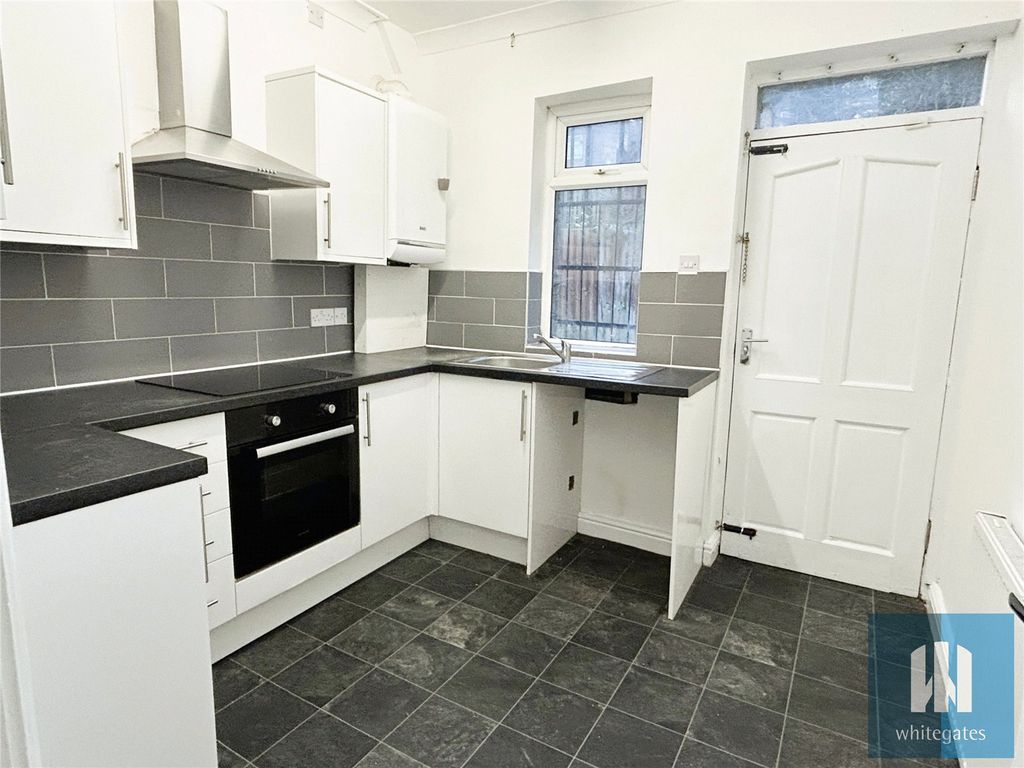 Property photo 2 of 13 Picture No. 20