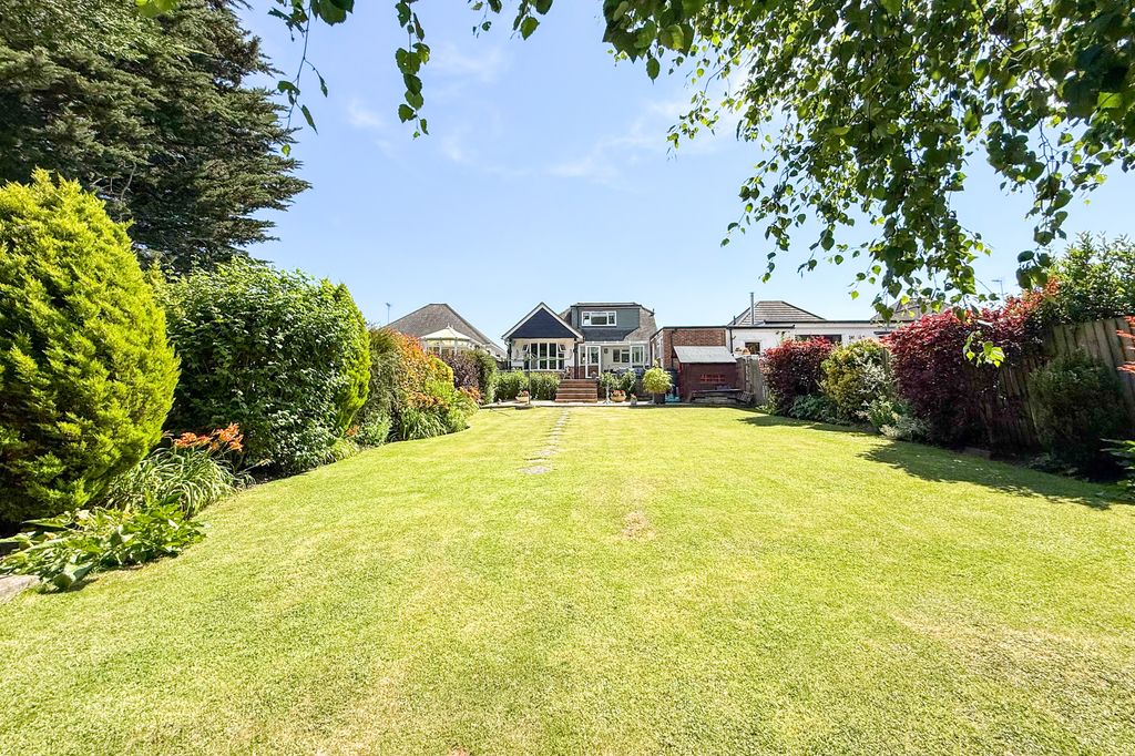 Property photo 1 of 30