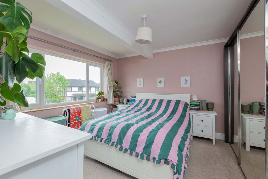 Additional image 4 of 2 bed flat for saleBrunel Road, Maidenhead SL6