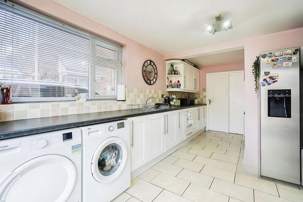 Property photo 3 of 14 Pbox-Img.Jpg