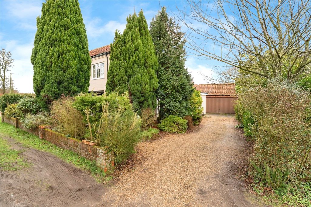 Property photo 3 of 38 Picture No. 19