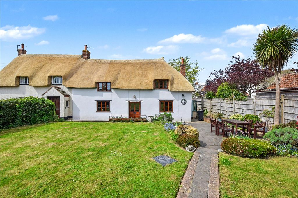 Property photo 1 of 28 Picture No. 04