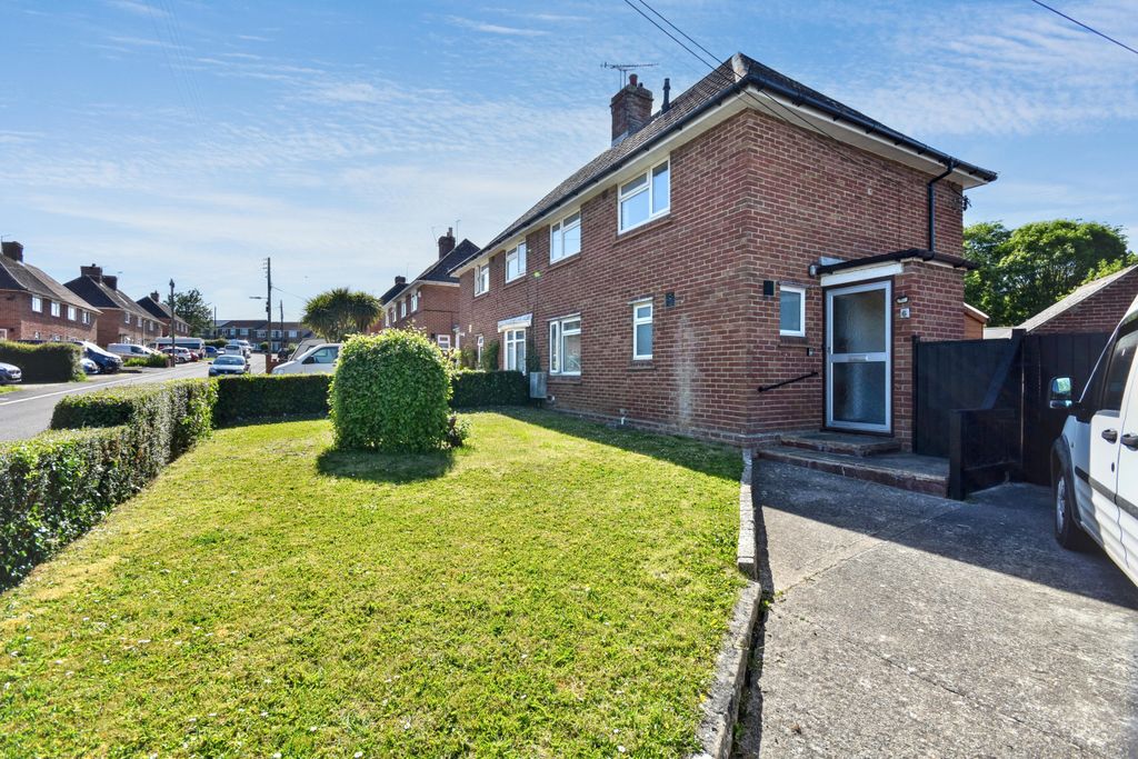 Property photo 1 of 21