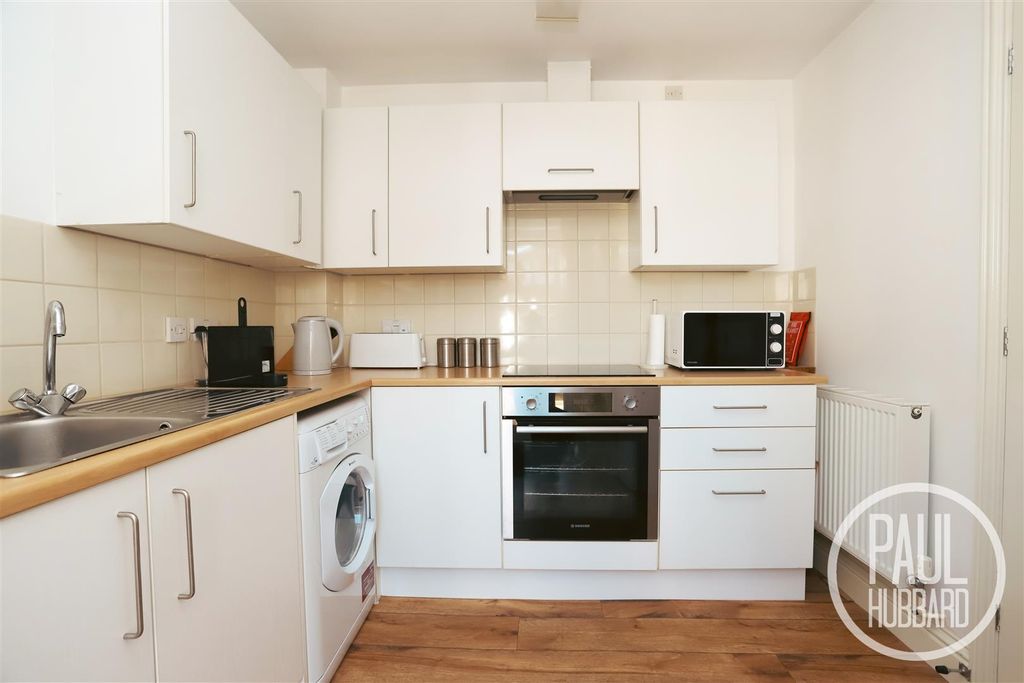 Property photo 3 of 12 Img_2923.Jpg