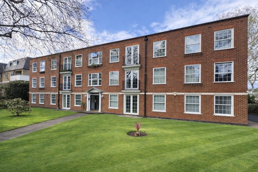 Property photo 1 of 9