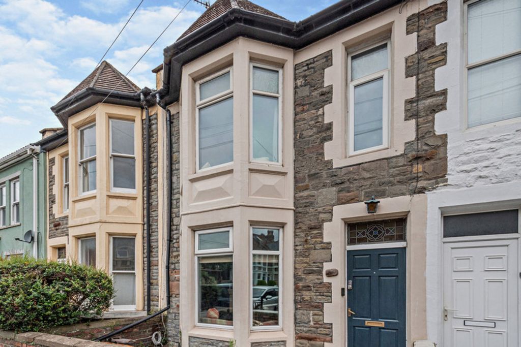 Property photo 2 of 10