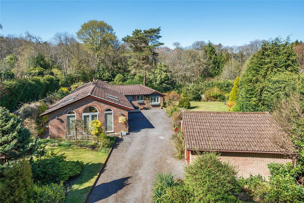 Property photo 1 of 29 Picture No. 32