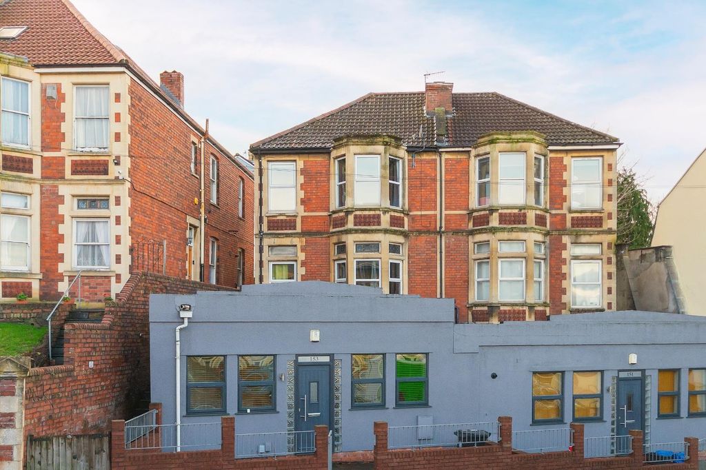 Property photo 2 of 20 1W5R3Atn - External C.Jpg