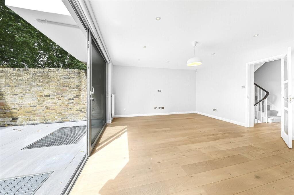 Property photo 2 of 16 Picture No. 33