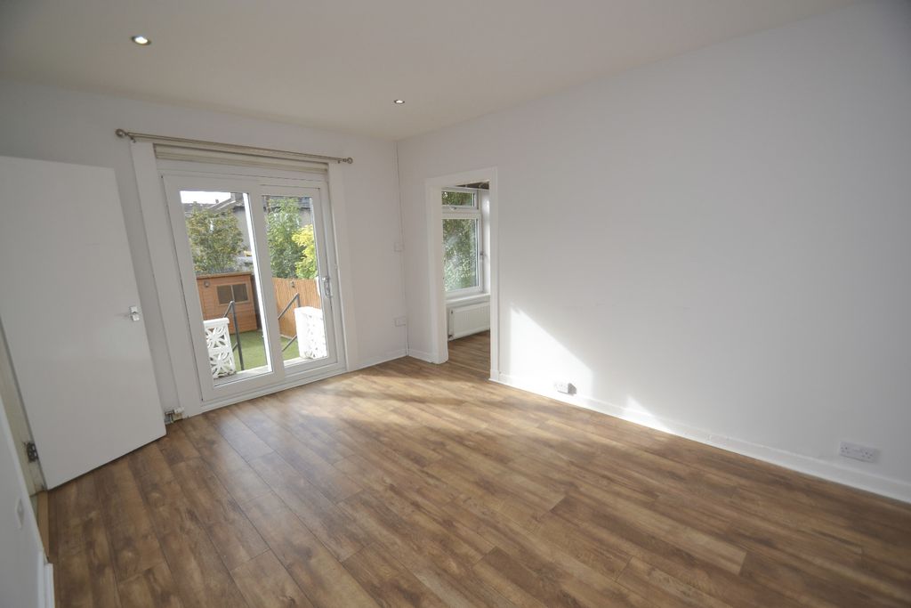 Property photo 3 of 24 5274836