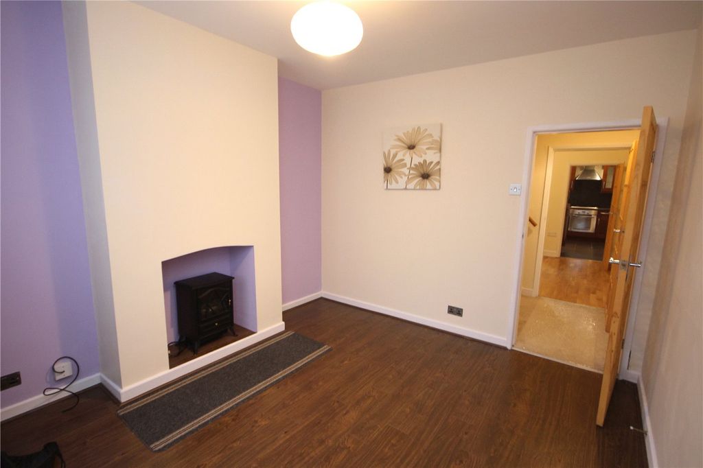 Property photo 1 of 9 Picture No. 06