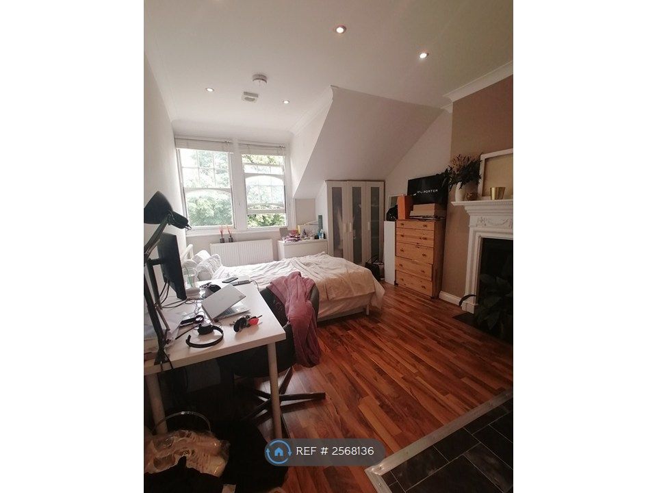 Property photo 3 of 4
