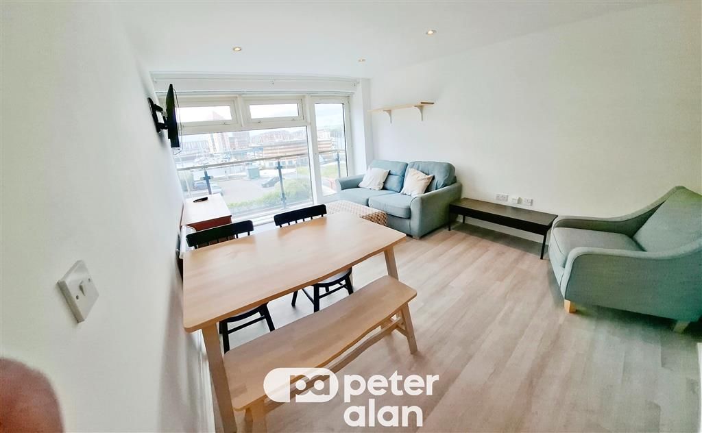 Property photo 2 of 12 Breakfast Room