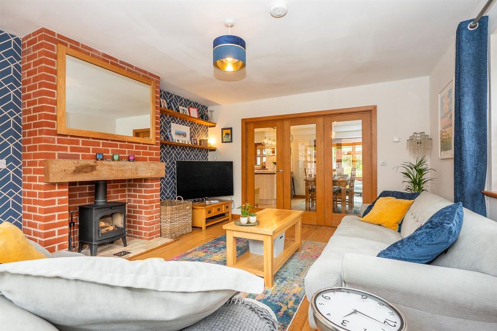 Property photo 2 of 30 9Meadowlane,Southrepps-31.Jpg