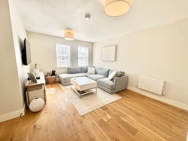 Property photo 3 of 21