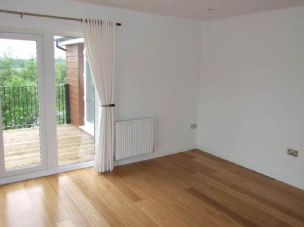Property photo 2 of 4