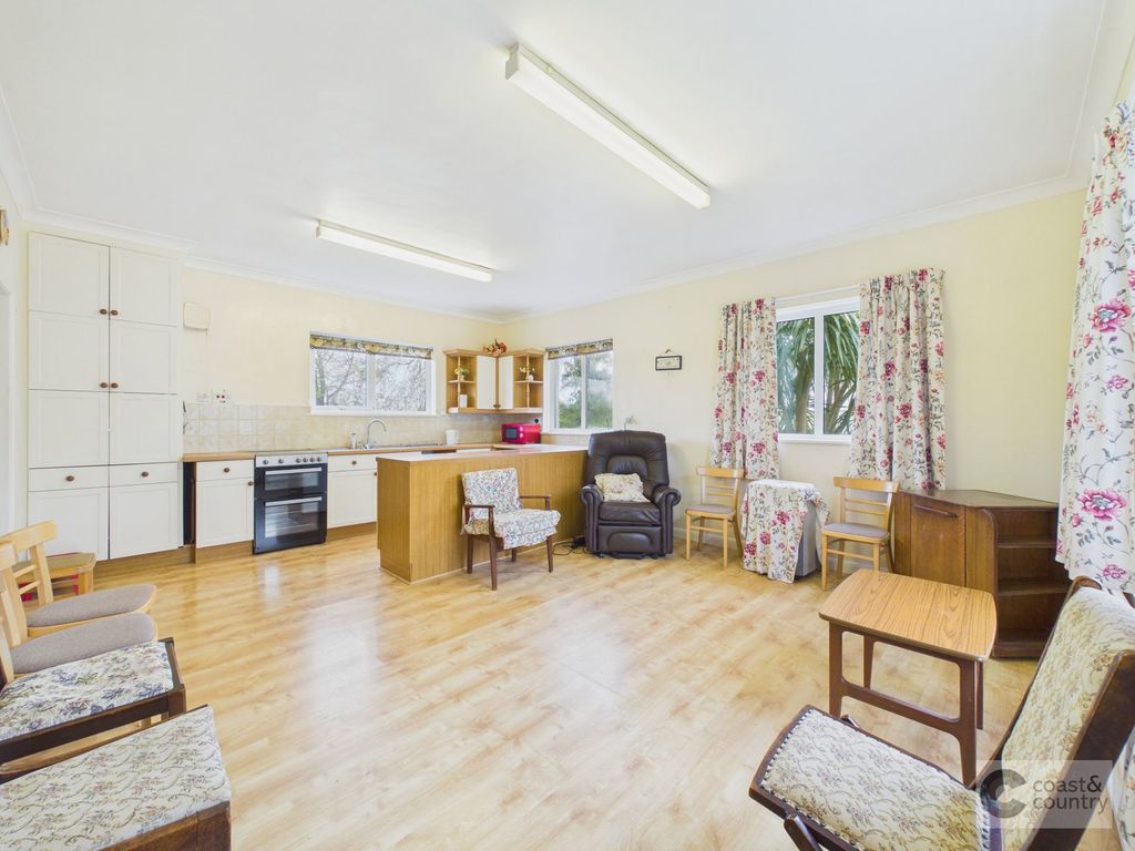 Property photo 3 of 29