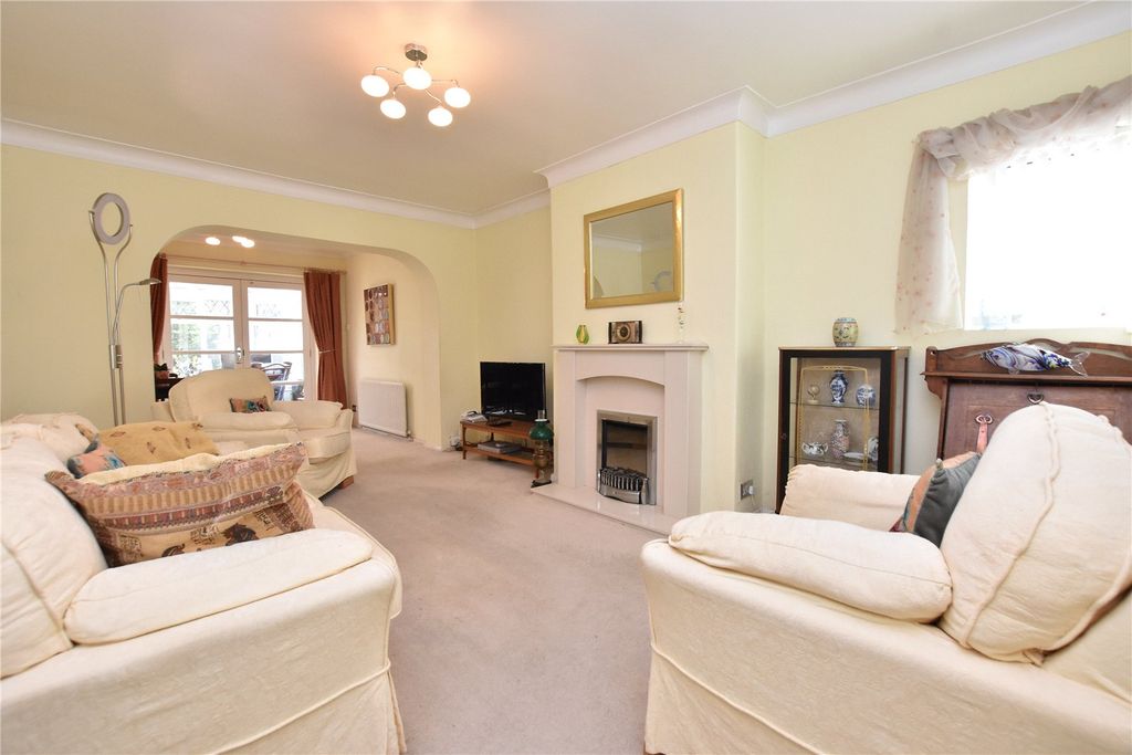 Property photo 3 of 21 Picture No. 10