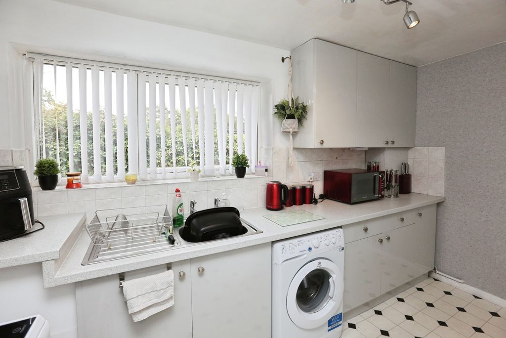 Property photo 2 of 12 Pbox-Img.Jpg