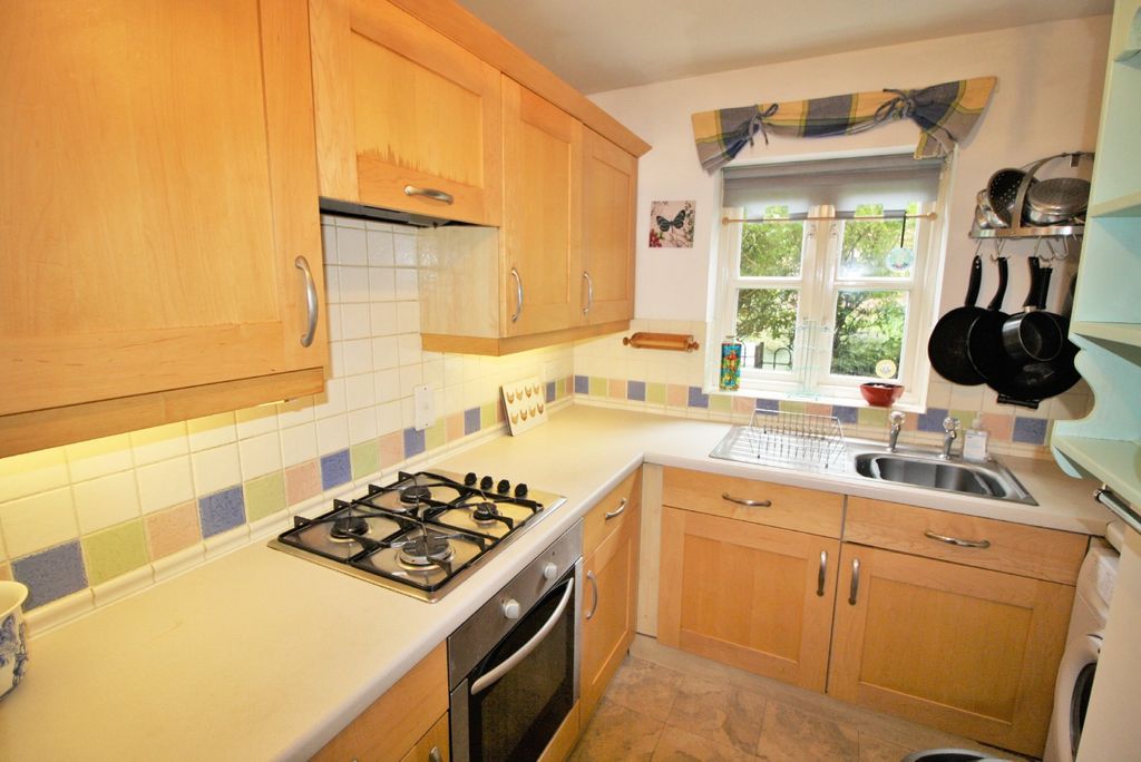 Property photo 3 of 17