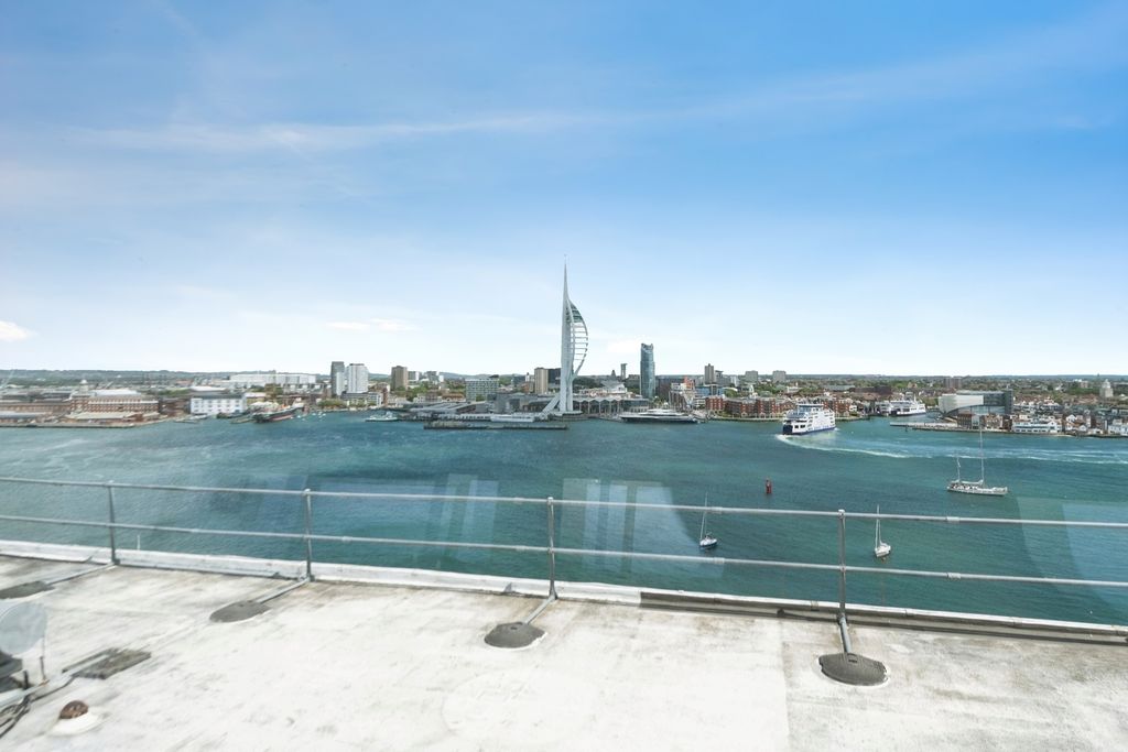 Property photo 3 of 17 Pbox-Img.Jpg