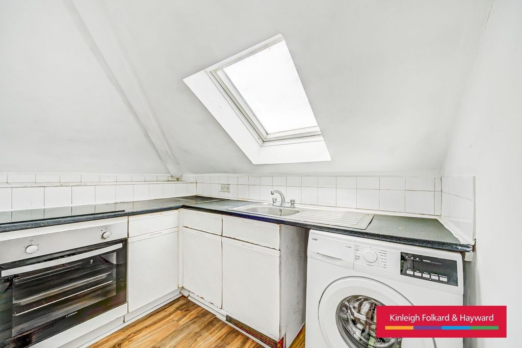Property photo 3 of 10 Picture No. 05