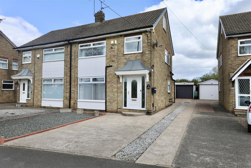 Property photo 1 of 32 0A4A2717.Jpg