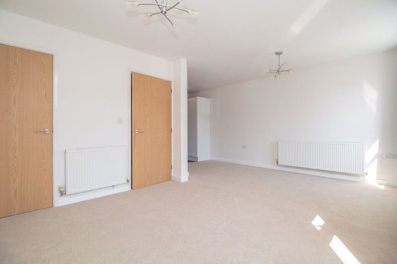 Property photo 2 of 7 Photo 1