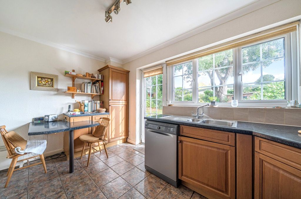 Property photo 3 of 14 Breakfast Area