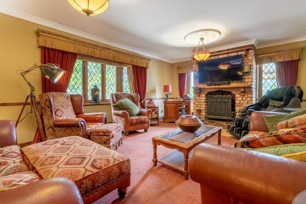 Property photo 2 of 30 Tg9