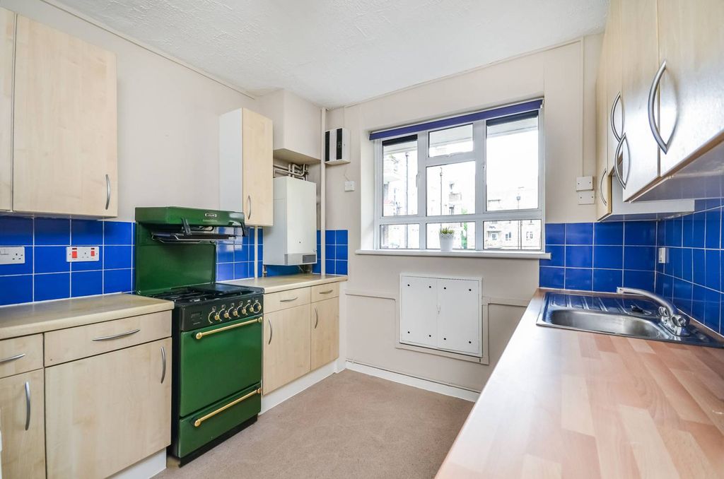 Property photo 1 of 8